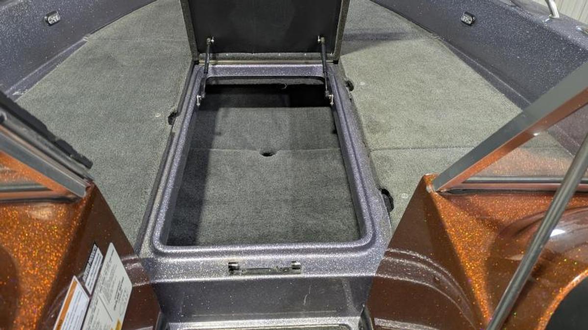 Used 2011 Skeeter WX2100