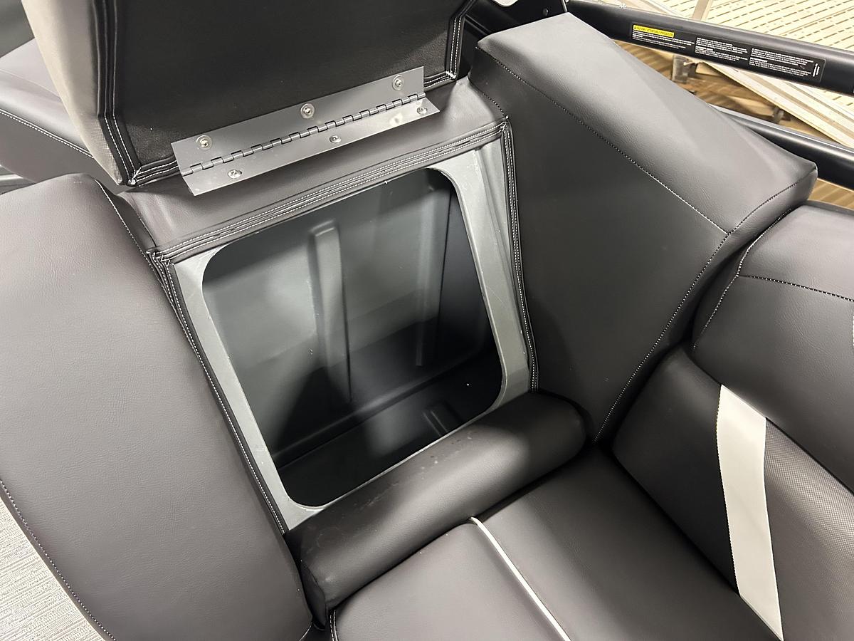 2026 Sylvan X3 Platinum Package