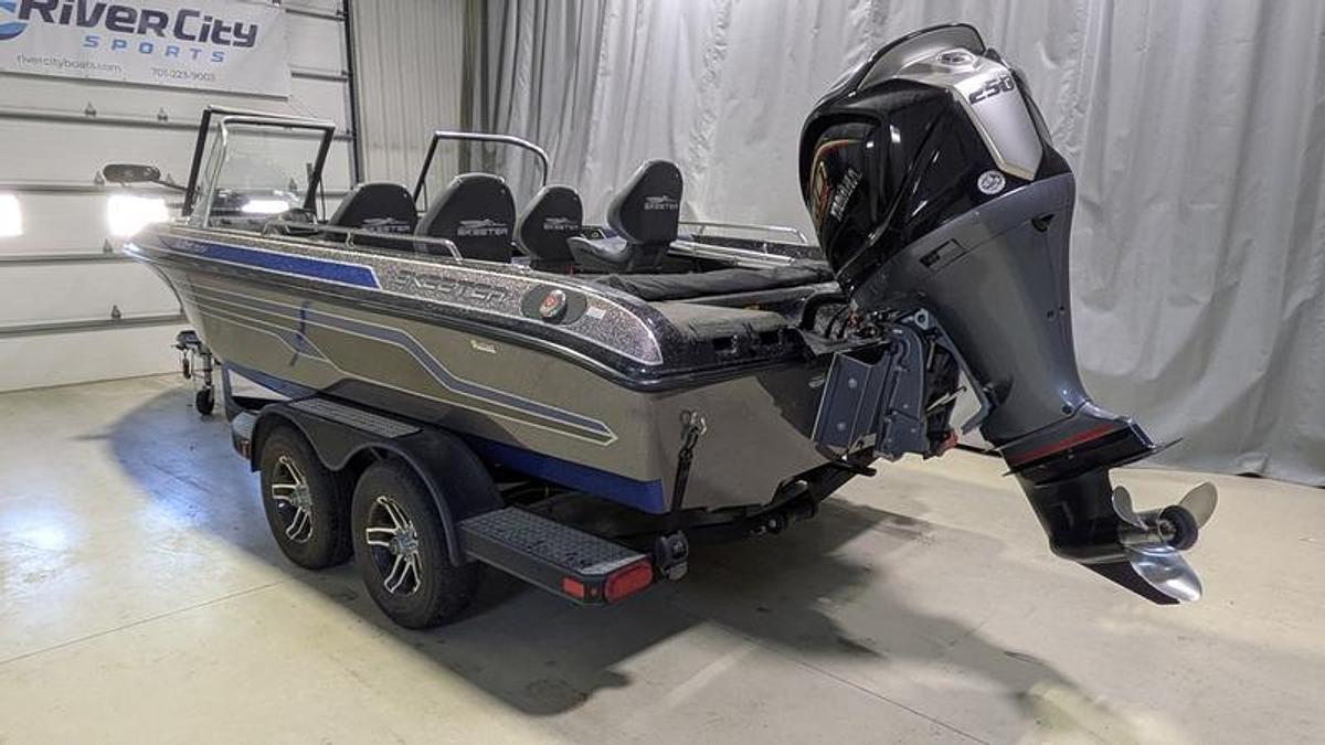 Used 2022 Skeeter Solera 205