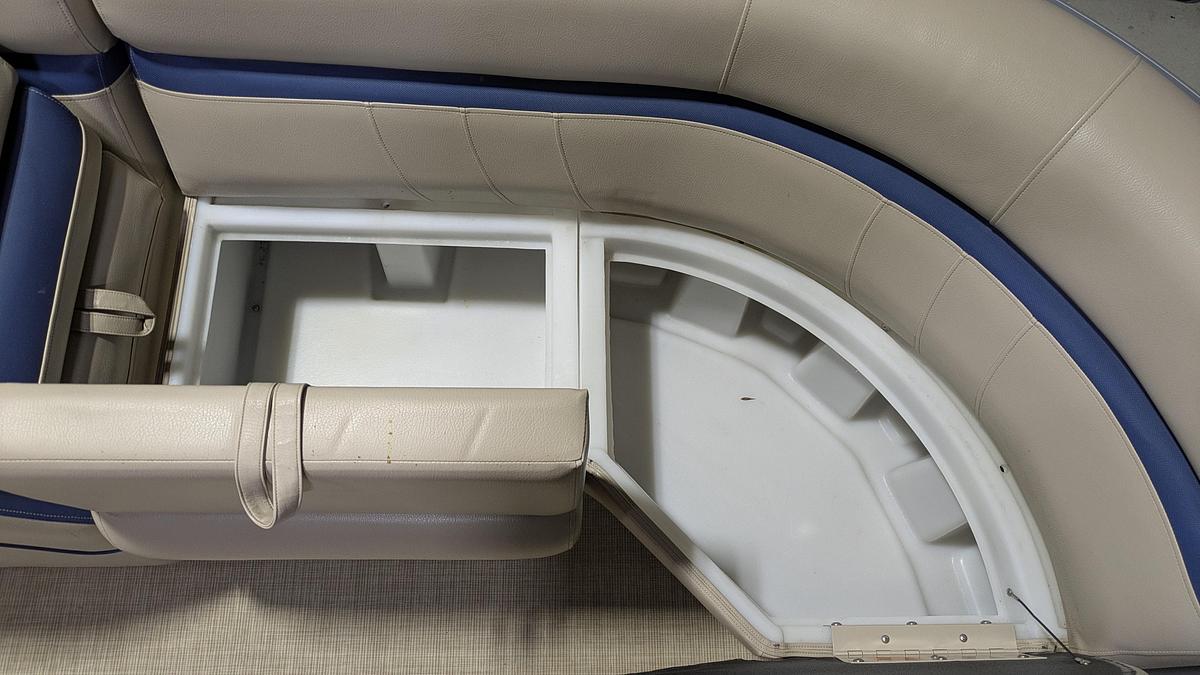 Used 2016 South Bay S222CR 25