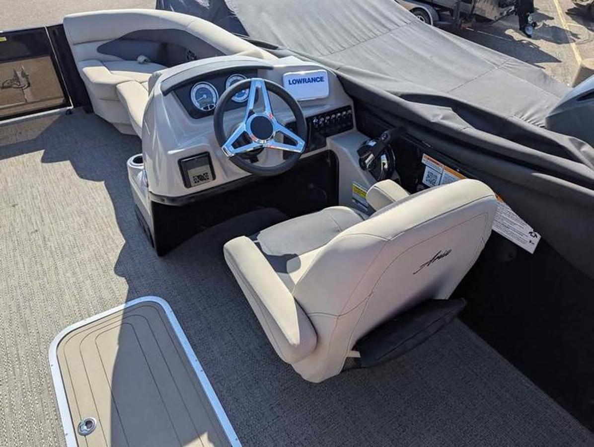 Used 2024 Barletta Boats Aria A22UC