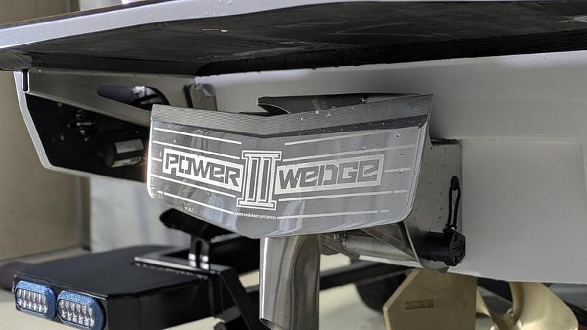 2026 Axis Wake Research T235