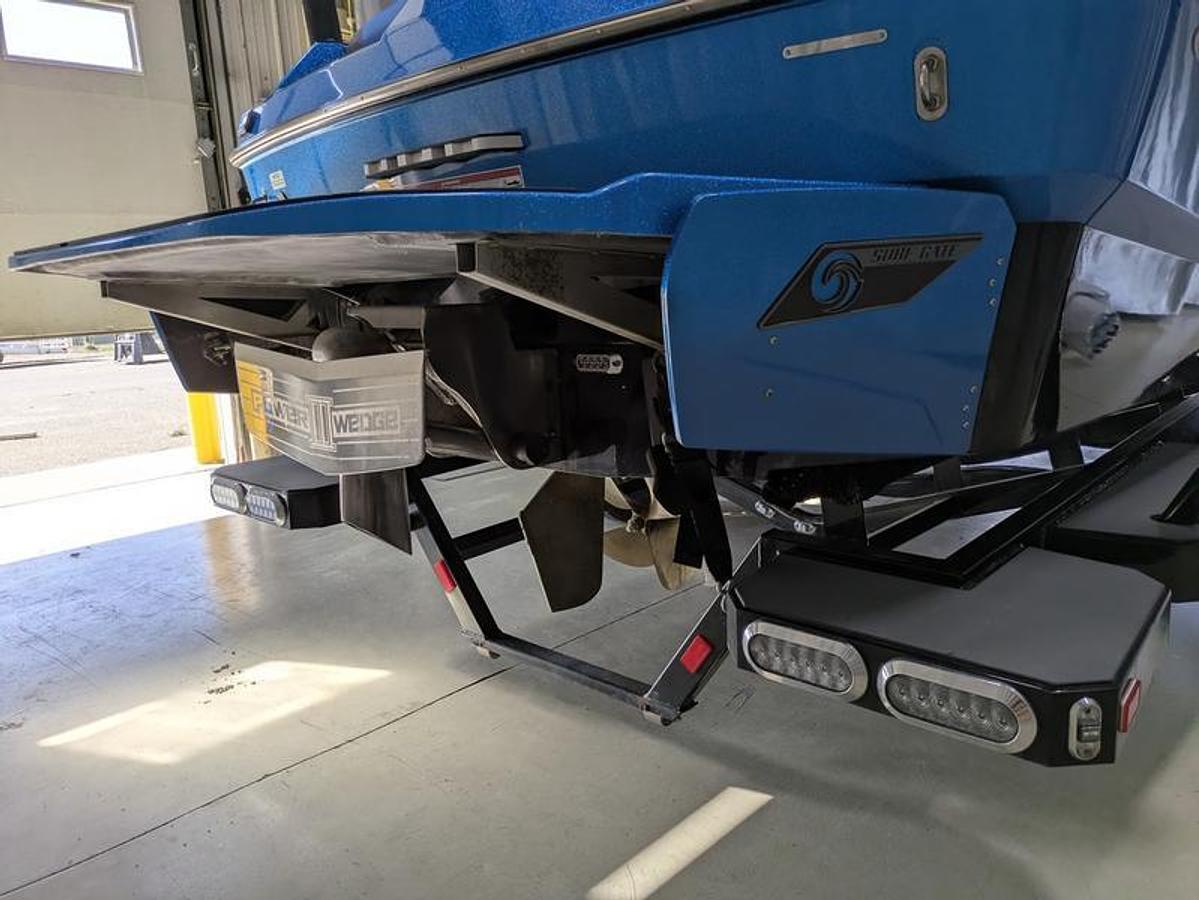 Used 2021 Axis Wake Research T23