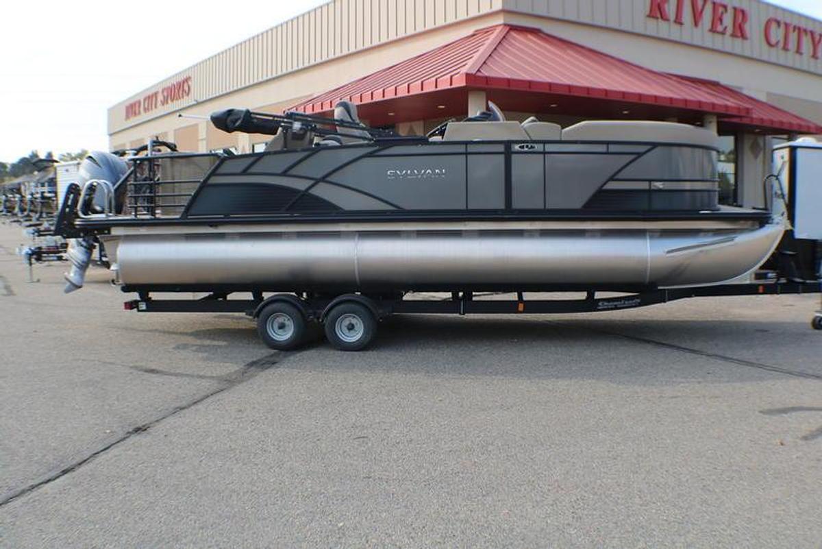 2025 Sylvan L3 Party Fish