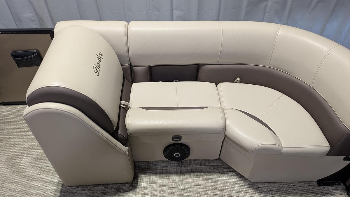 Used 2024 BENTLEY Legacy 200 Navigator
