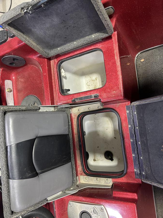 Used 2010 Skeeter WX1850