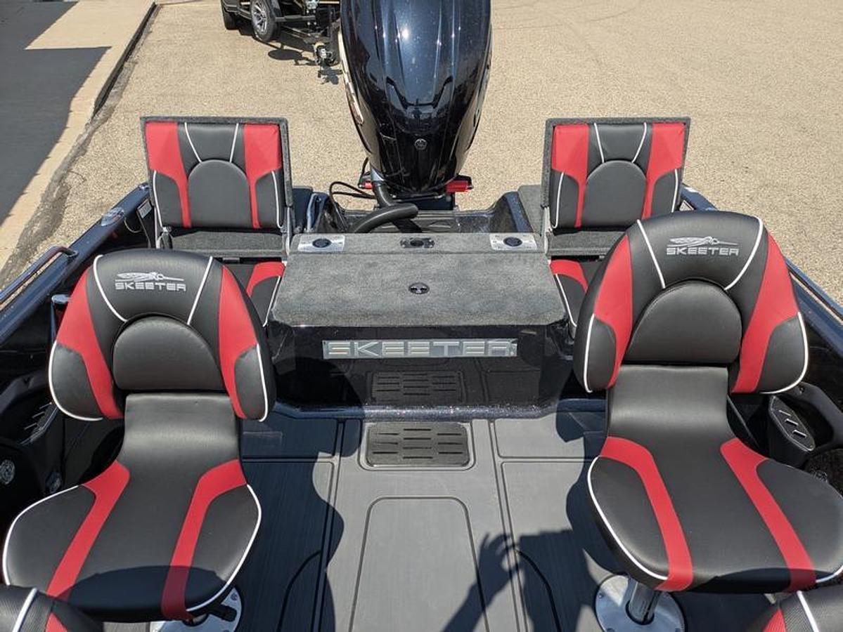 2025 Skeeter SOLERA205