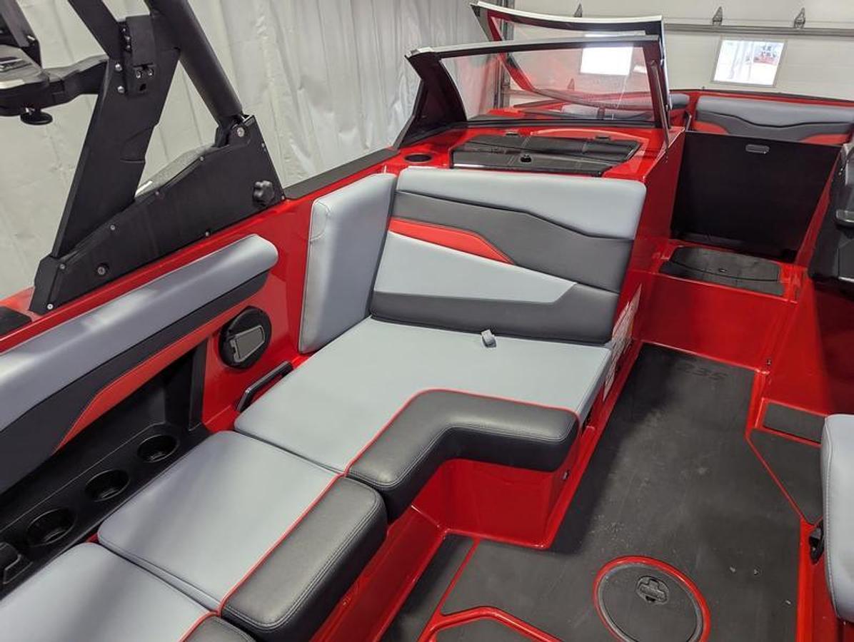 2025 Axis Wake Research T235