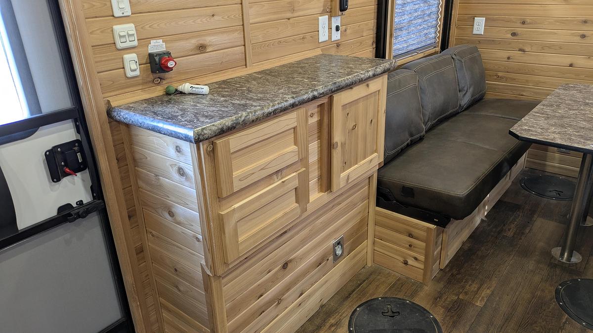 Used 2024 Ice Castle Fish Houses 8' X 17V HD