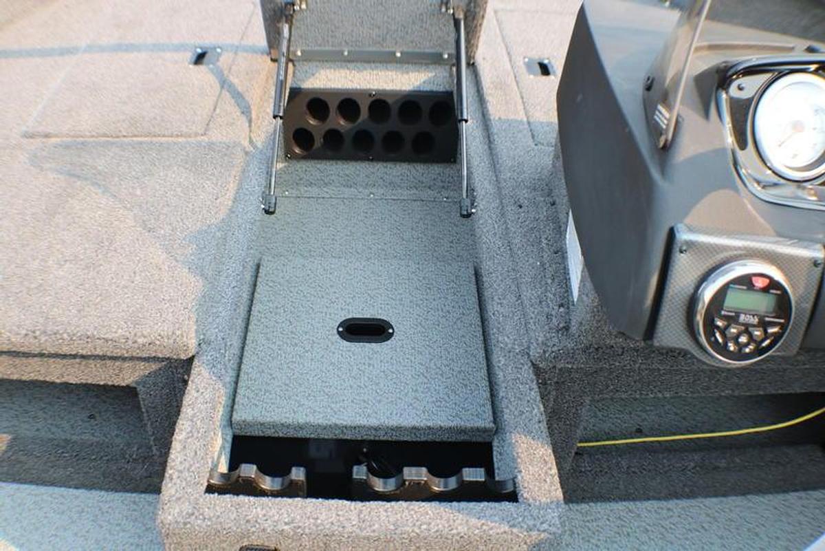 2025 Crestliner 1750 Hawk SC JS