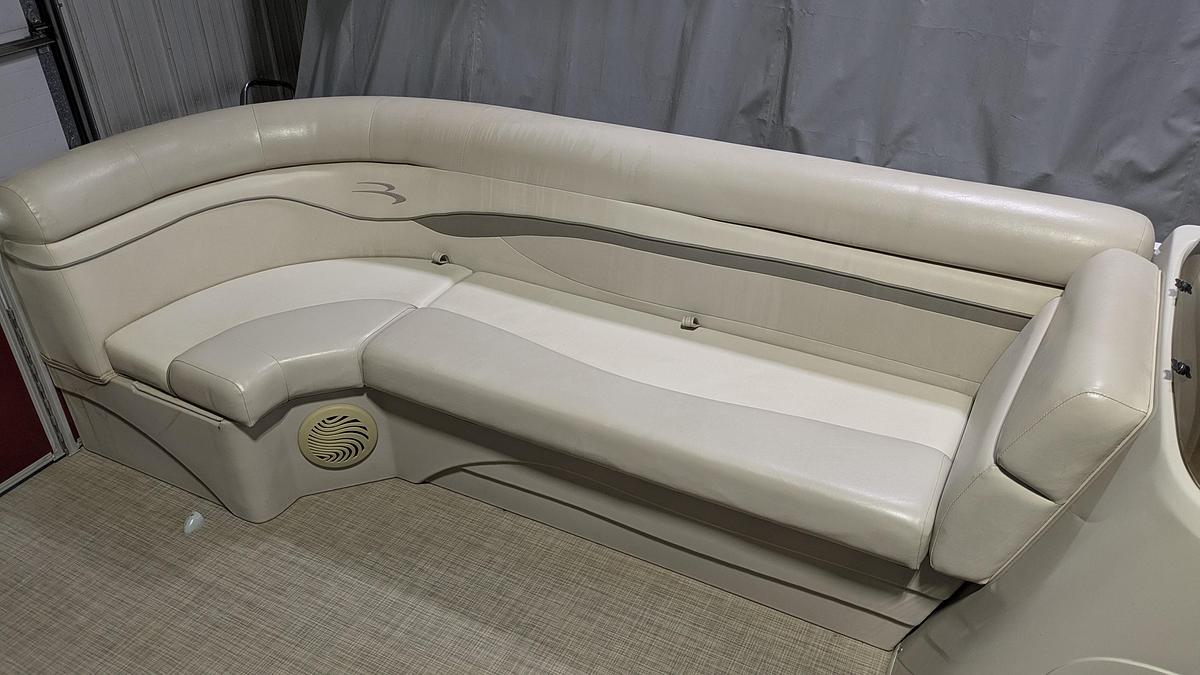 Used 2016 BENNINGTON 22SX