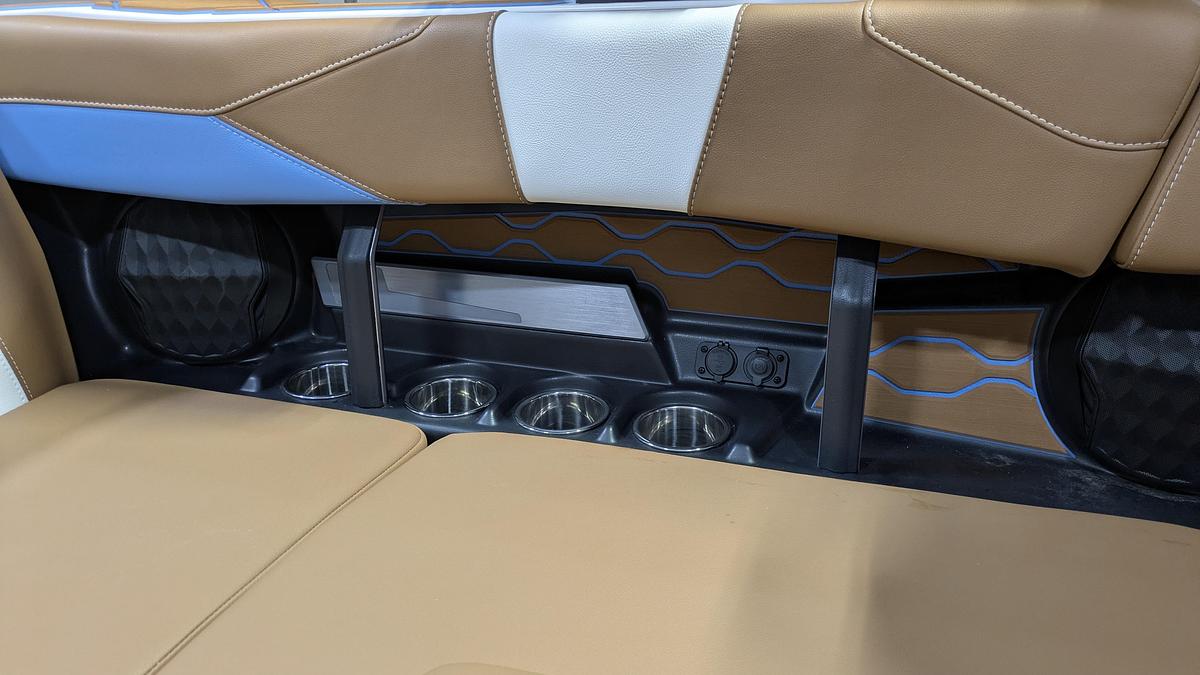 2026 Malibu Boats 23 LSV