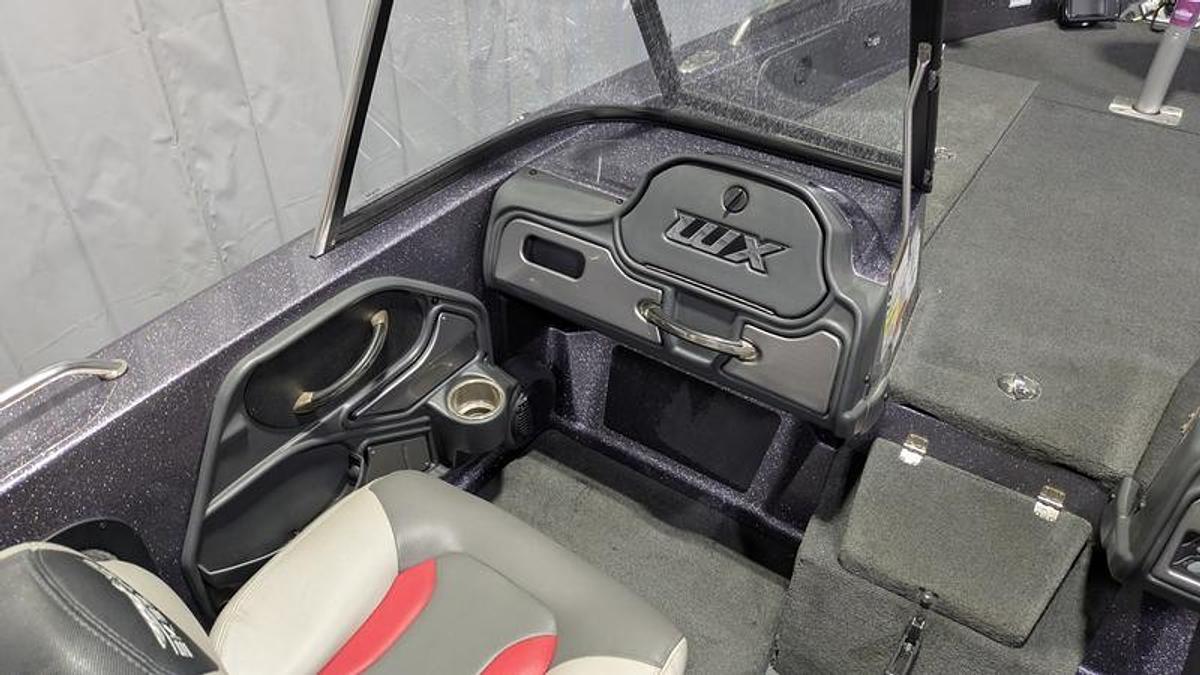 Used 2017 Skeeter WX2060