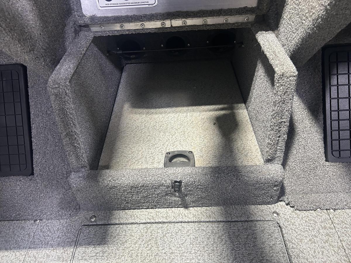 Used 2017 TRACKER Targa V20