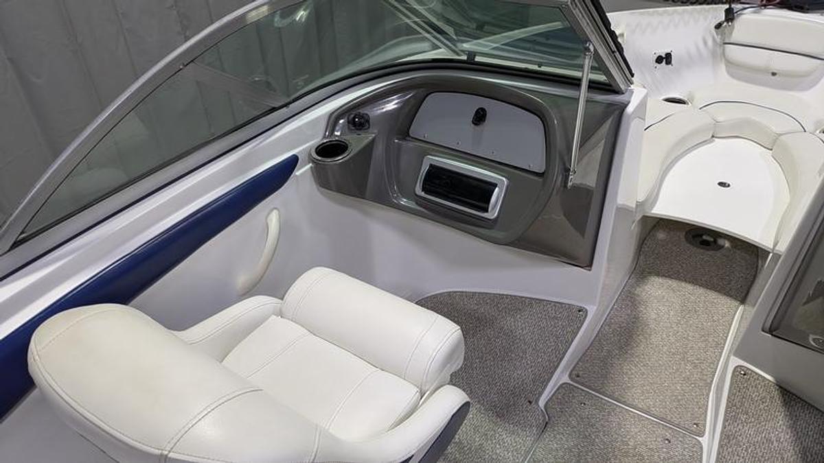 Used 2013 Rinker Captiva 186 FS BR