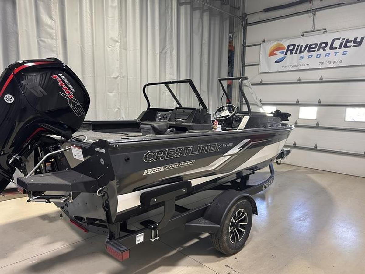 2026 Crestliner 1750 Fish Hawk Walkthrough