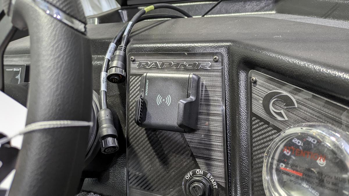 2026 Crestliner 1850 Fish Hawk Raptor Package