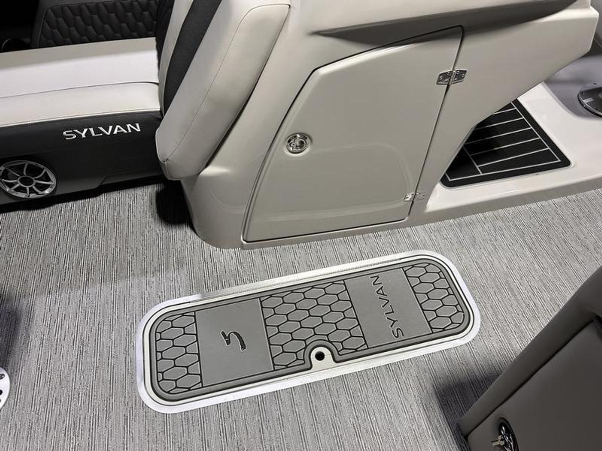 2026 Sylvan L3 Party Fish