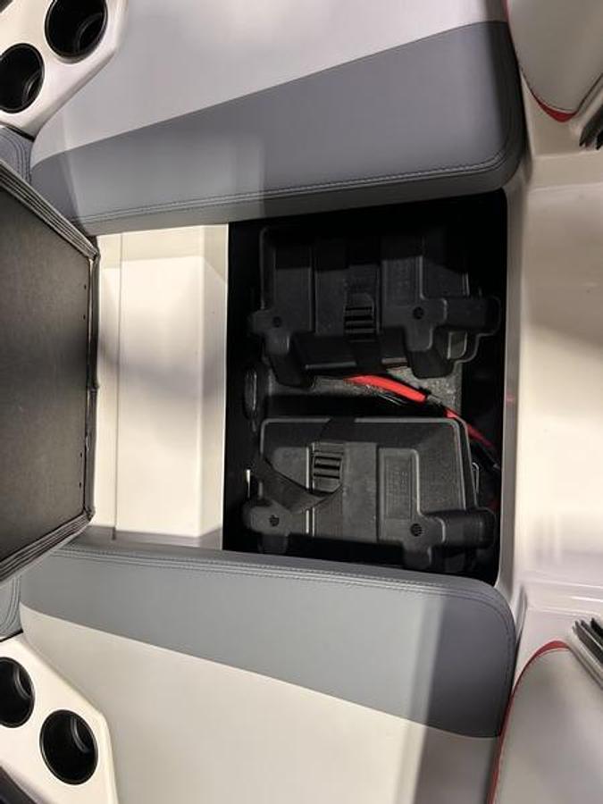 Used 2020 Axis Wake Research T22