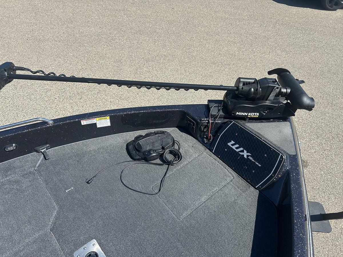 Used 2022 Skeeter WX2200
