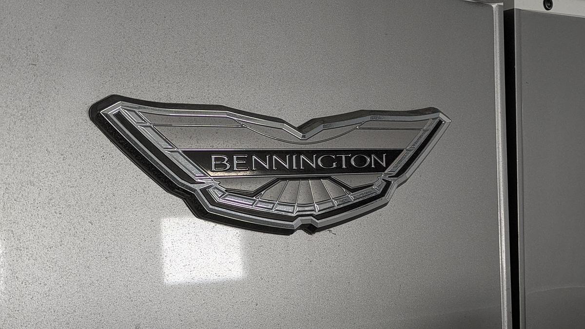 Used 2022 BENNINGTON 23RX Sport