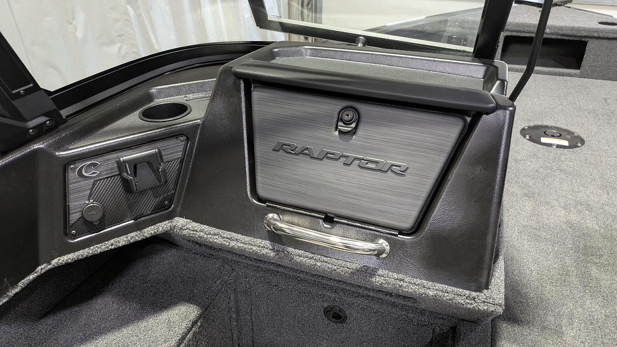 2026 Crestliner 1850 Fish Hawk Raptor Package