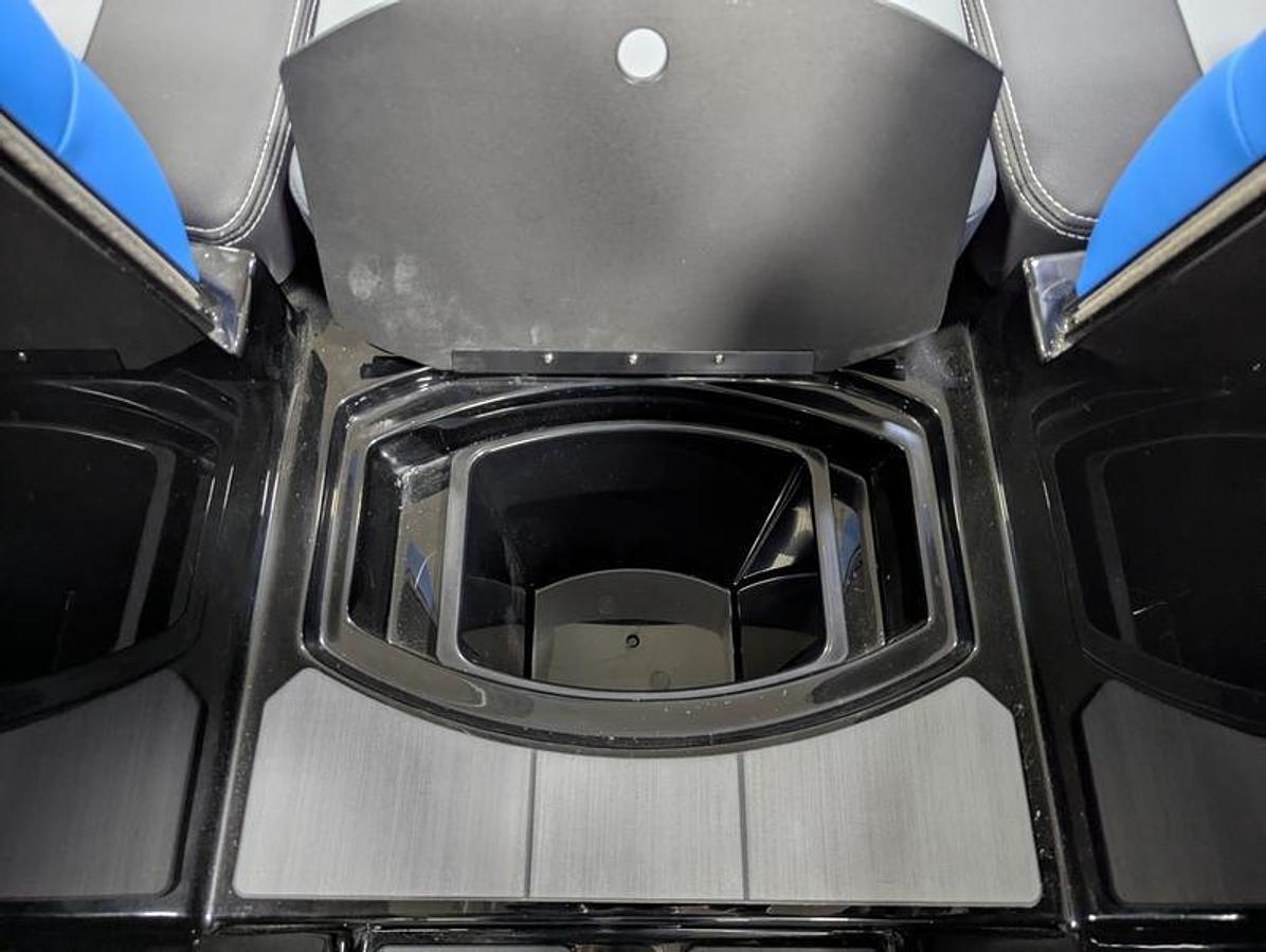 2025 Axis Wake Research A245