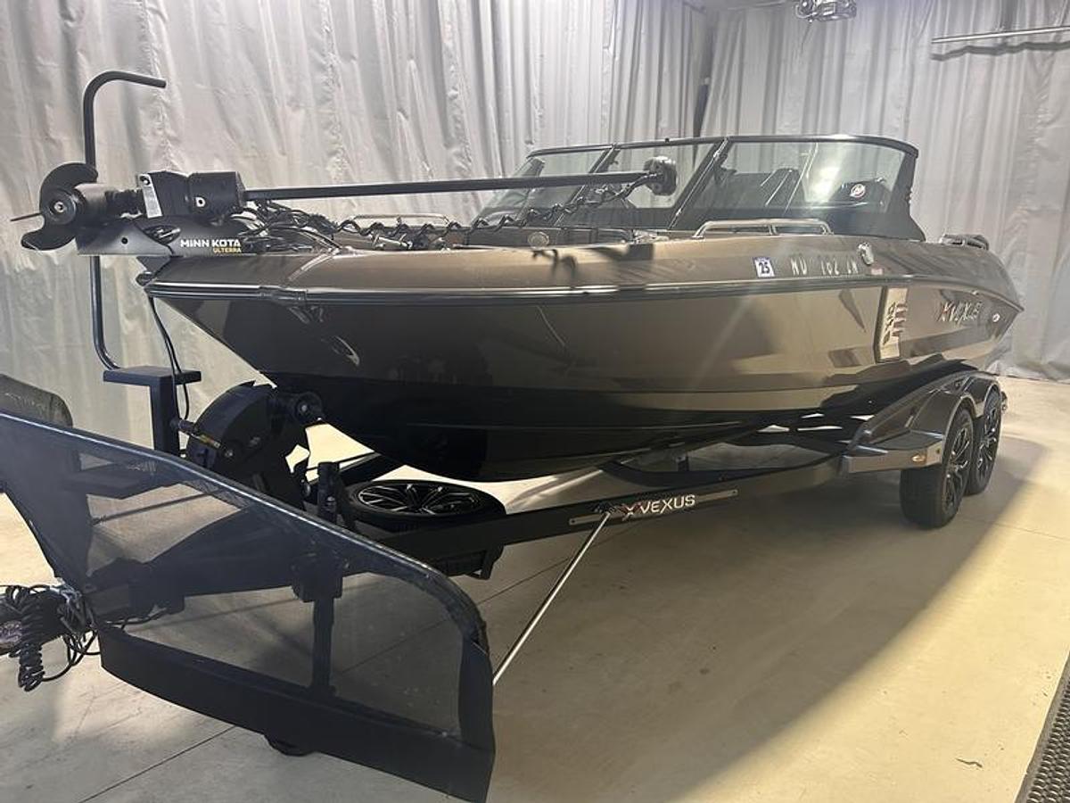 Used 2021 Vexus DVX19