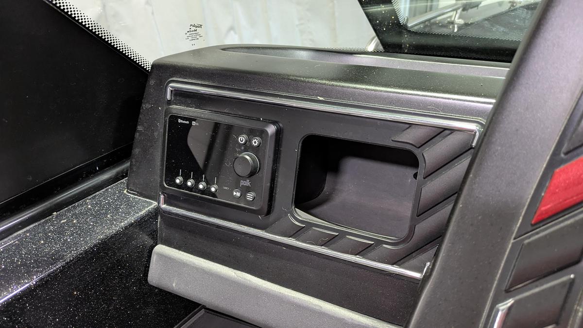 Used 2022 Vexus DVX22