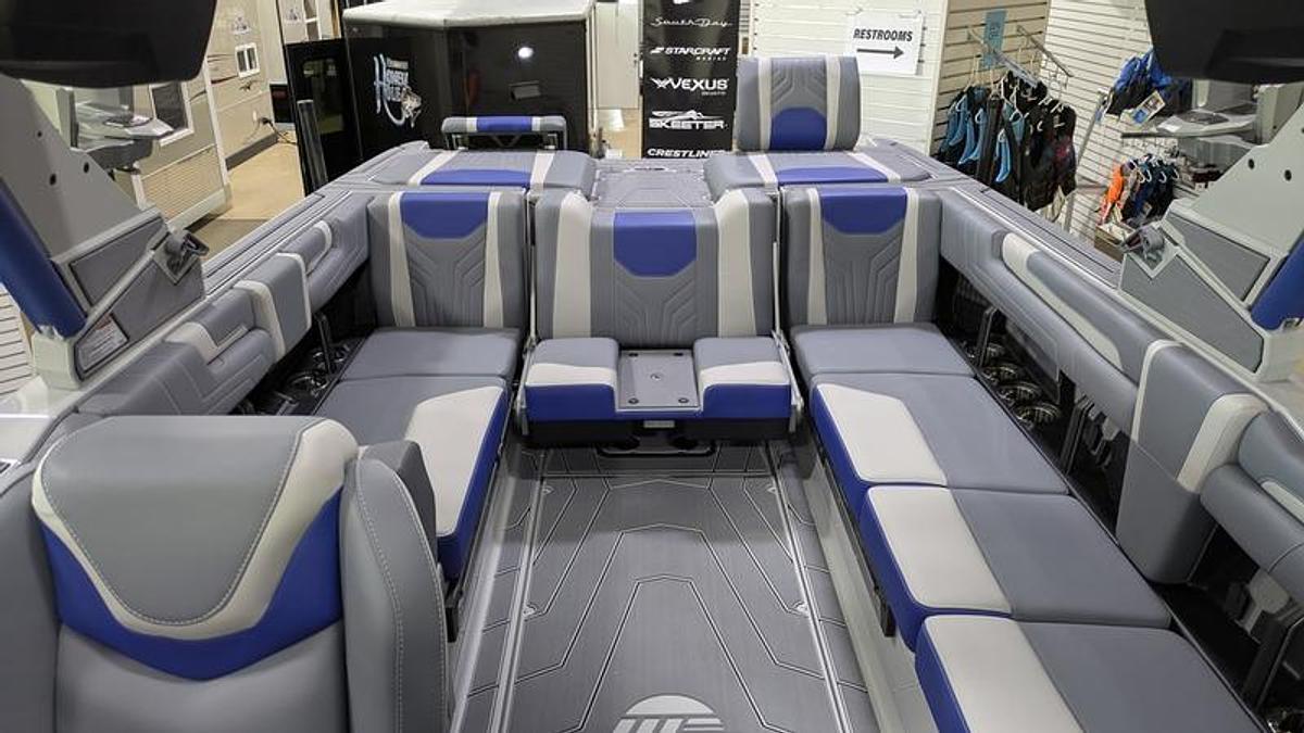 2026 Malibu Boats 25 LSV