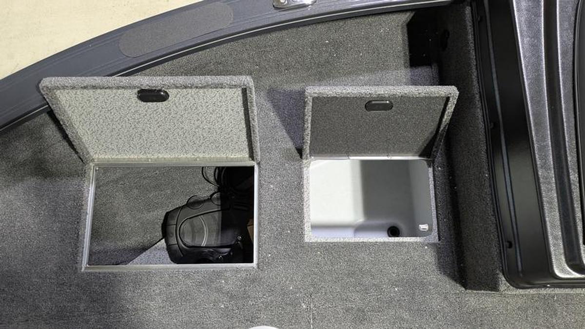 2026 Crestliner 1850 Fish Hawk