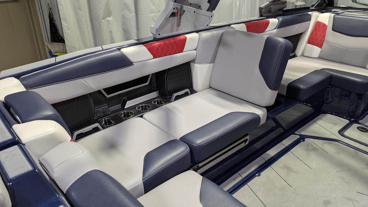 Used 2022 Malibu Boats M240