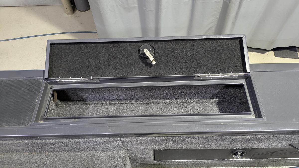 Used 2014 TRACKER Targa V18