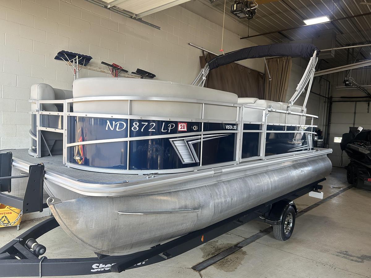 Used 2022 Sunchaser Vista 20 Fish
