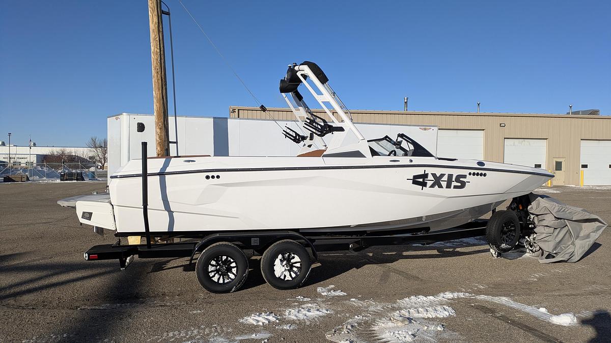 2025 Axis Wake Research A225