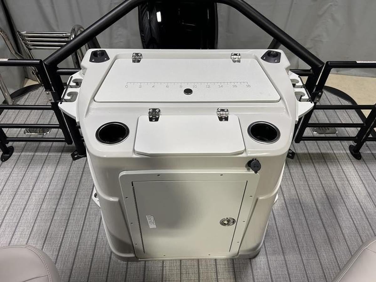 2025 Sylvan L1 Party Fish