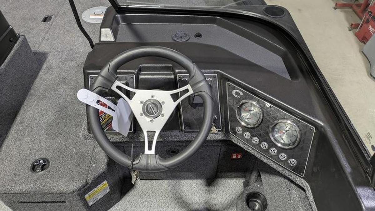 2026 Crestliner 1850 Fish Hawk