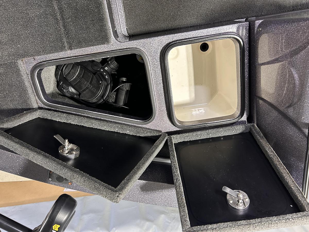 Used 2016 Stratos 386XF