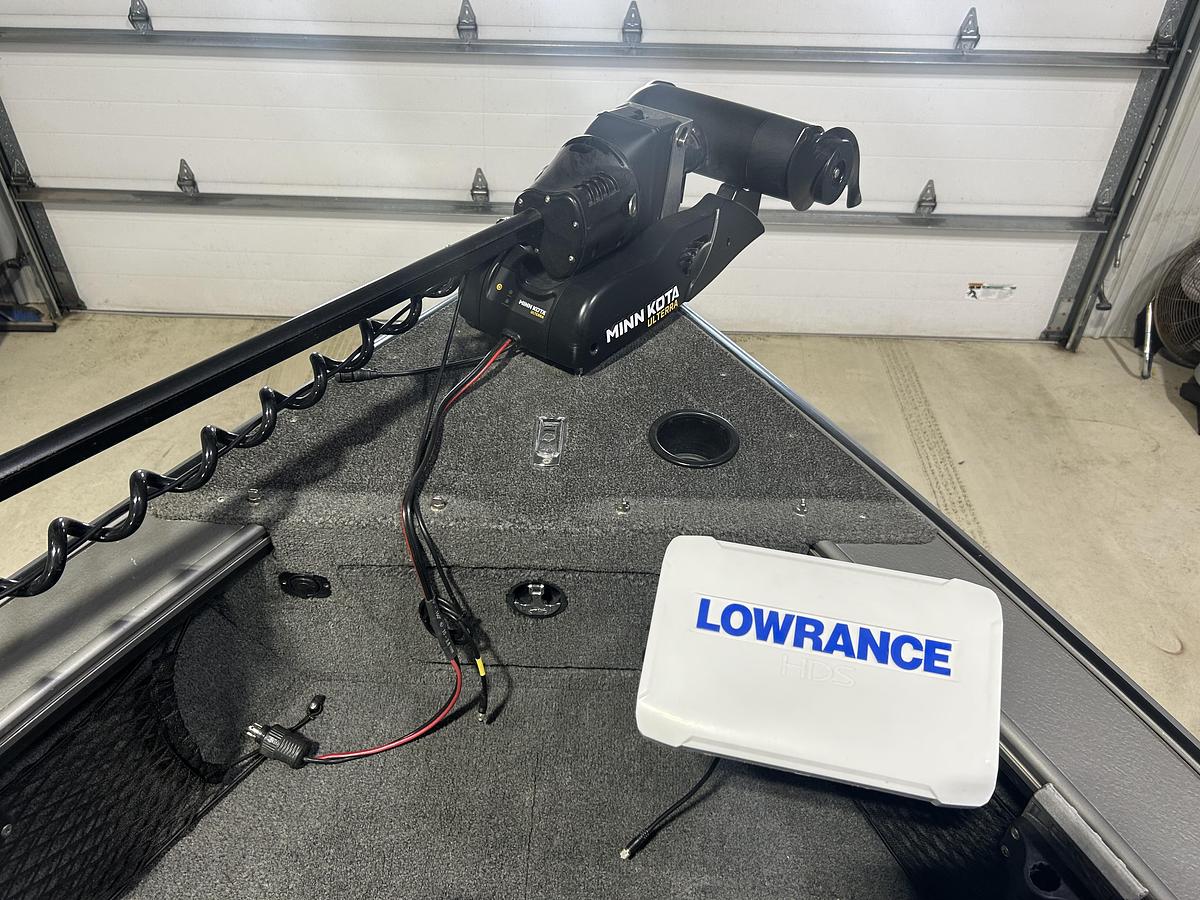 Used 2012 Lund 1875 Pro V