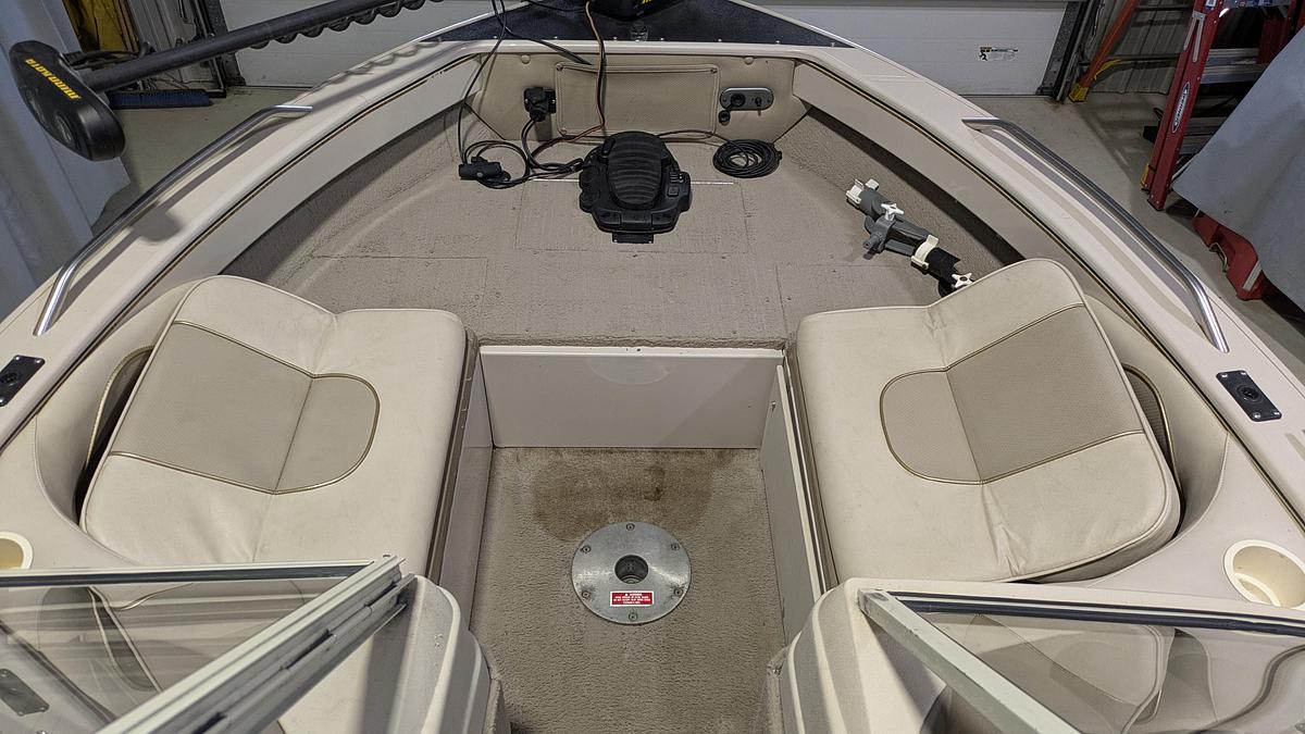Used 2002 Crestliner 1850 Sportfish