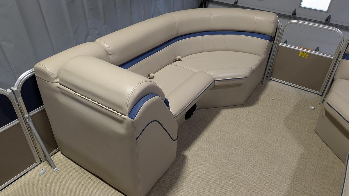 Used 2016 South Bay S222CR 25