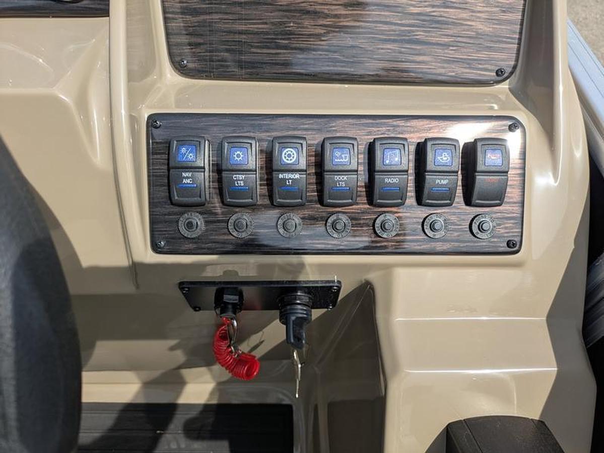 2025 Sylvan MIRAGE 822 CLZ