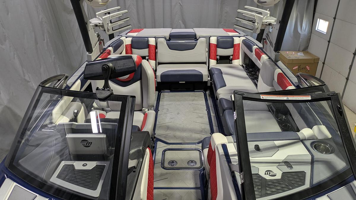 Used 2022 Malibu Boats M240