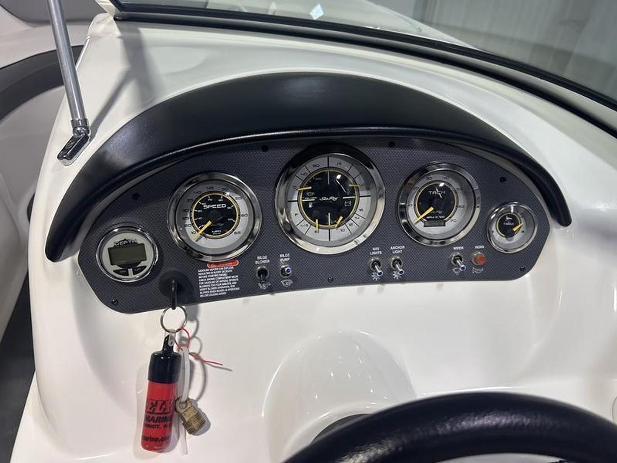 Used 2011 Sea Ray 205 Sport