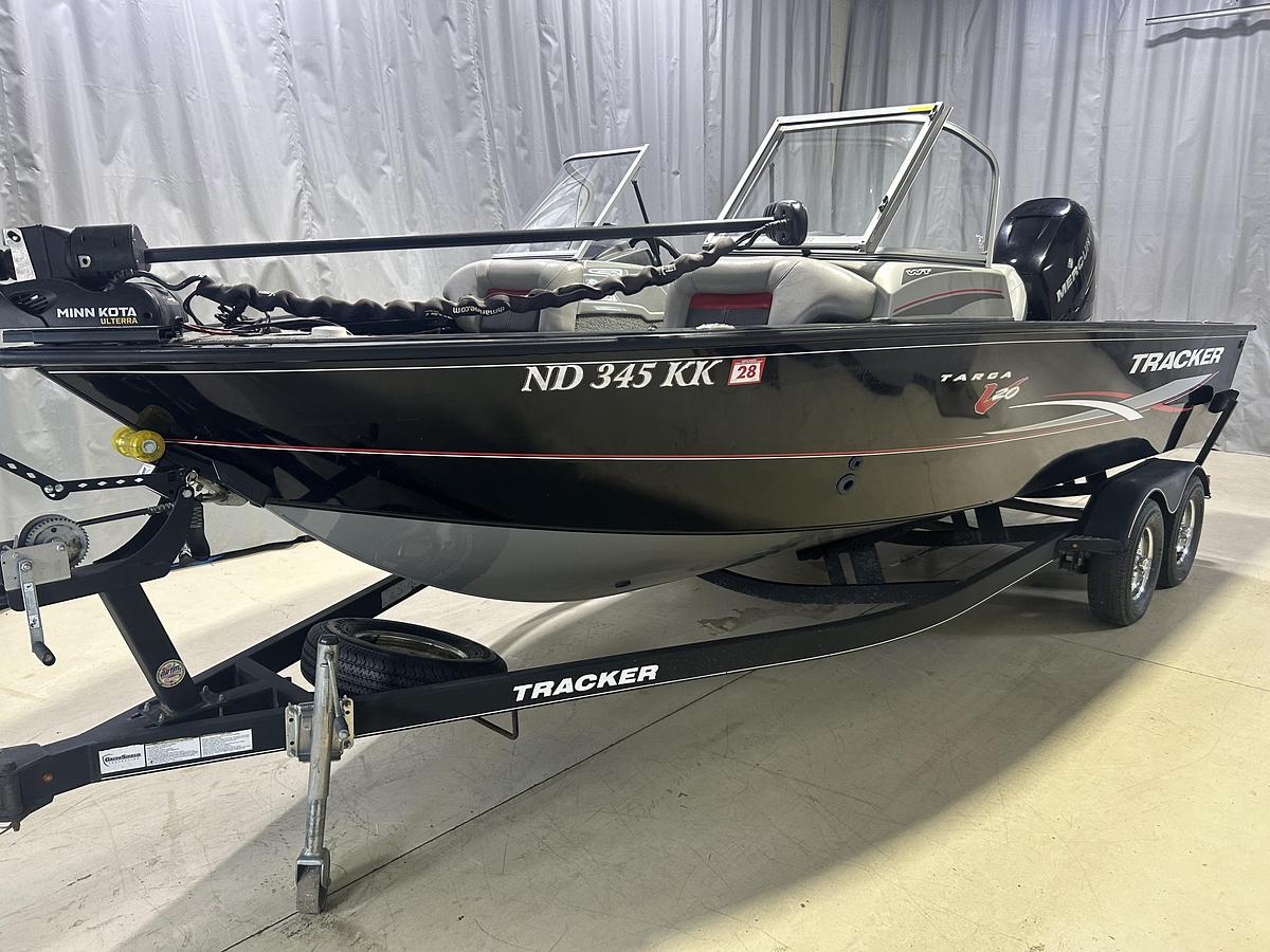 Used 2017 TRACKER Targa V20