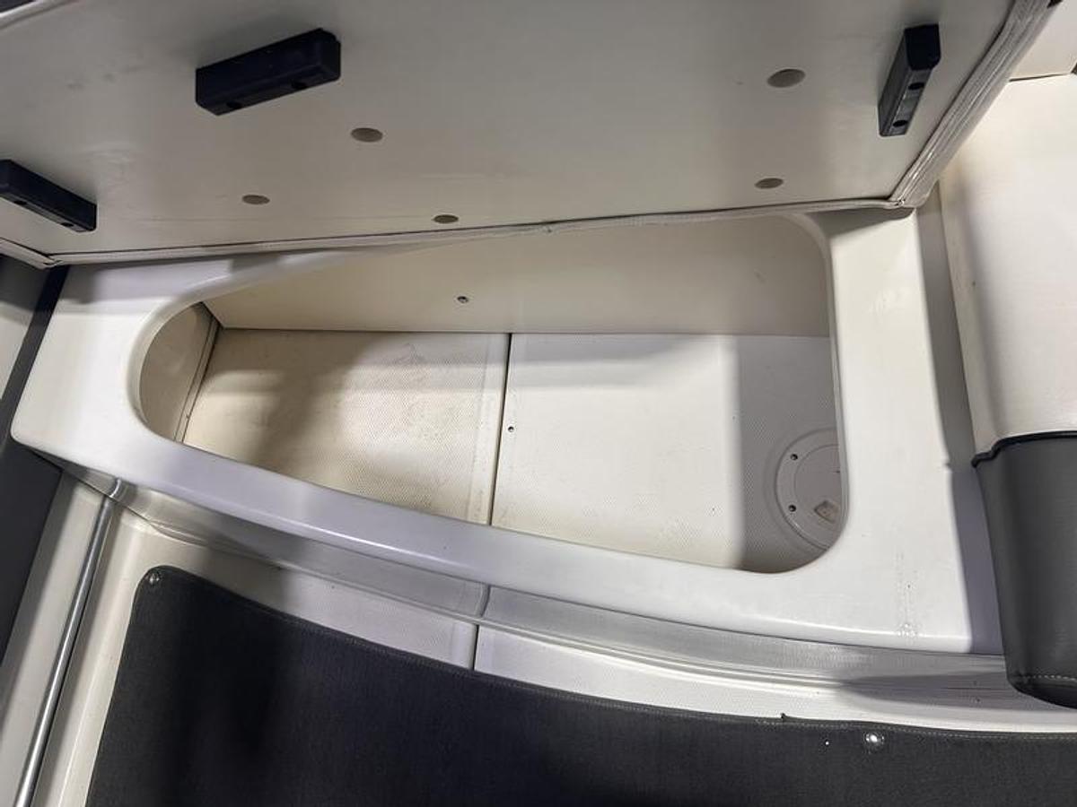 Used 2011 Sea Ray 205 Sport