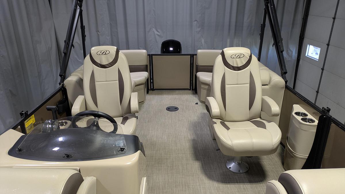 Used 2024 BENTLEY Legacy 200 Navigator