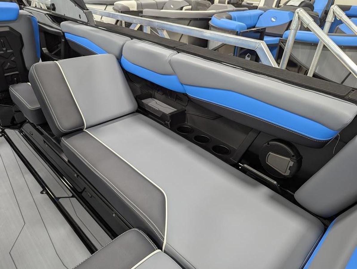 2025 Axis Wake Research A245