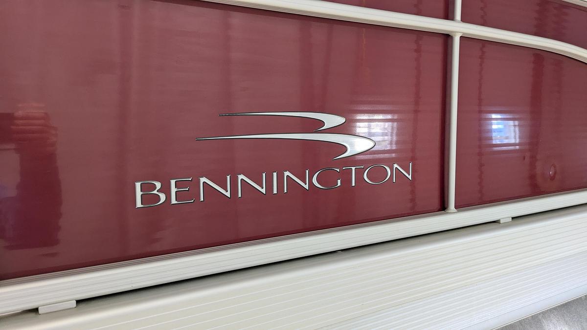 Used 2016 BENNINGTON 22SX