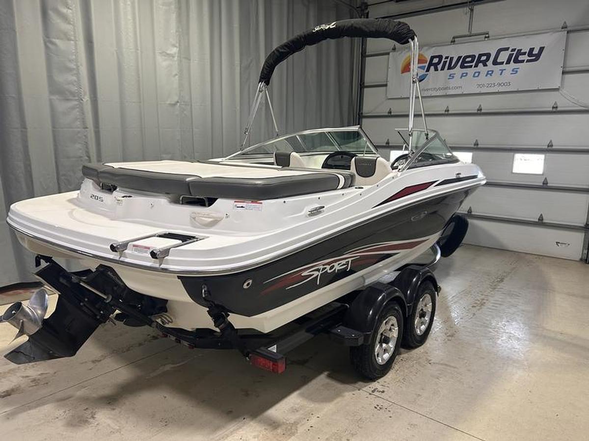 Used 2011 Sea Ray 205 Sport
